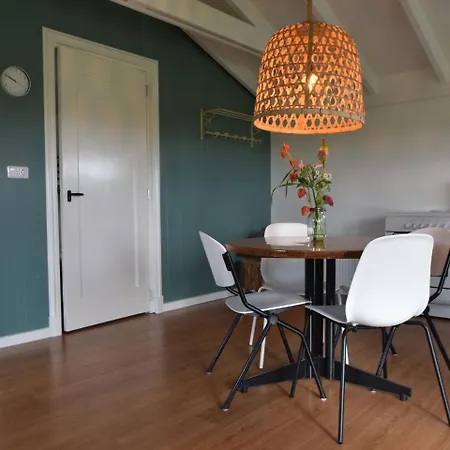 Cozy In Netherlands With Meadow View Lejlighed *